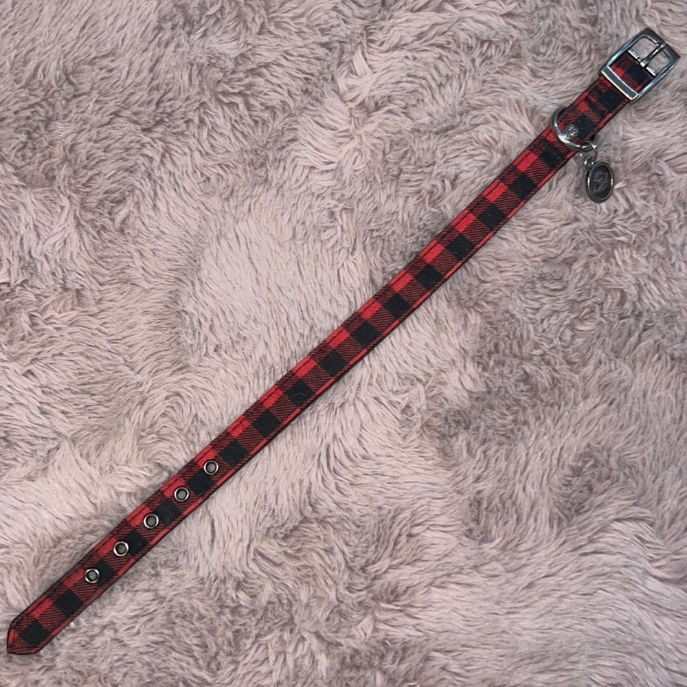Bond & Co. red & black buffalo plaid flannel style dog pet collar .75” thick​